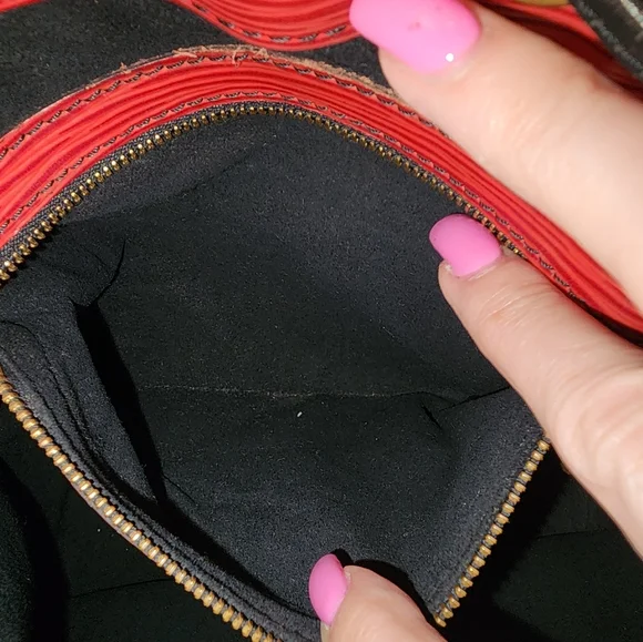 Louis Vuitton Noe Bucket Bag ❤️🖤 - Picture 8 of 16